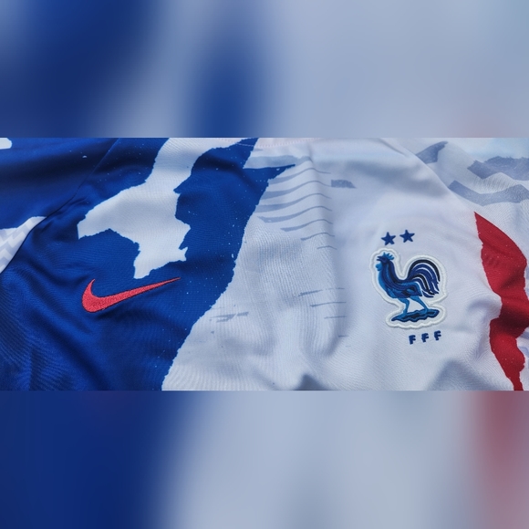 - PRODUCT SPECIFICATIONS -Brand: NikeModel: Pregame soccer Product Code: DM95 - Picture 4 of 8